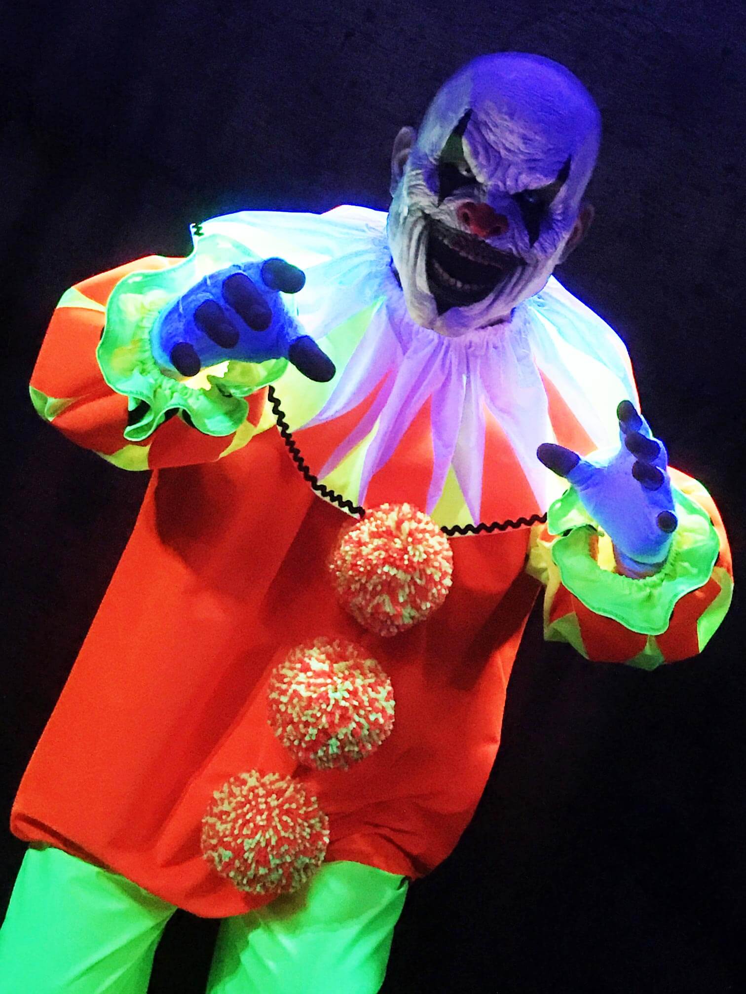 Beamy 2 the UV/Blacklight Clown