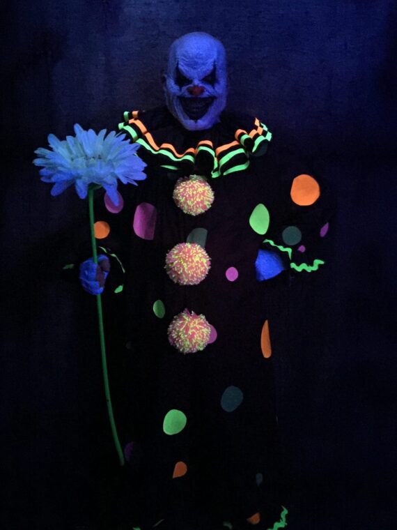 Gleamy the UV/Blacklight Clown - Image 14